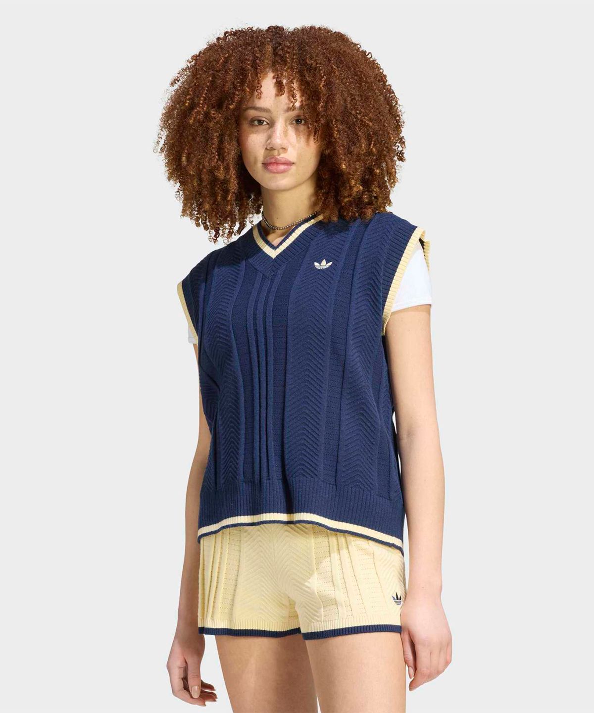 아디다스(ADIDAS) 케이블 니트 베스트 - 웜바닐라 / KR7062