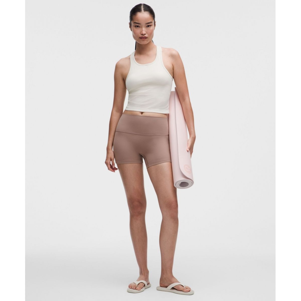 룰루레몬(LULULEMON) Align No Line™ 하이라이즈 쇼츠 4inch  ASHR