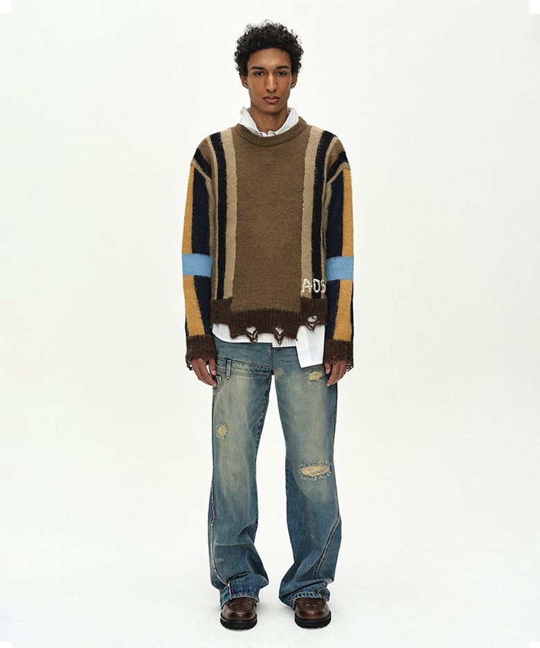 UNISEX RE-WORKED EMBROIDERY FLARE JEANS (BLUE)