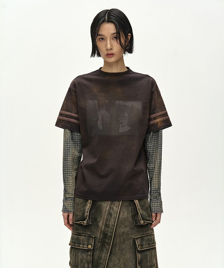 LAYERED SLEEVE GRAPHIC T-SHIRT (FADED BLACK)