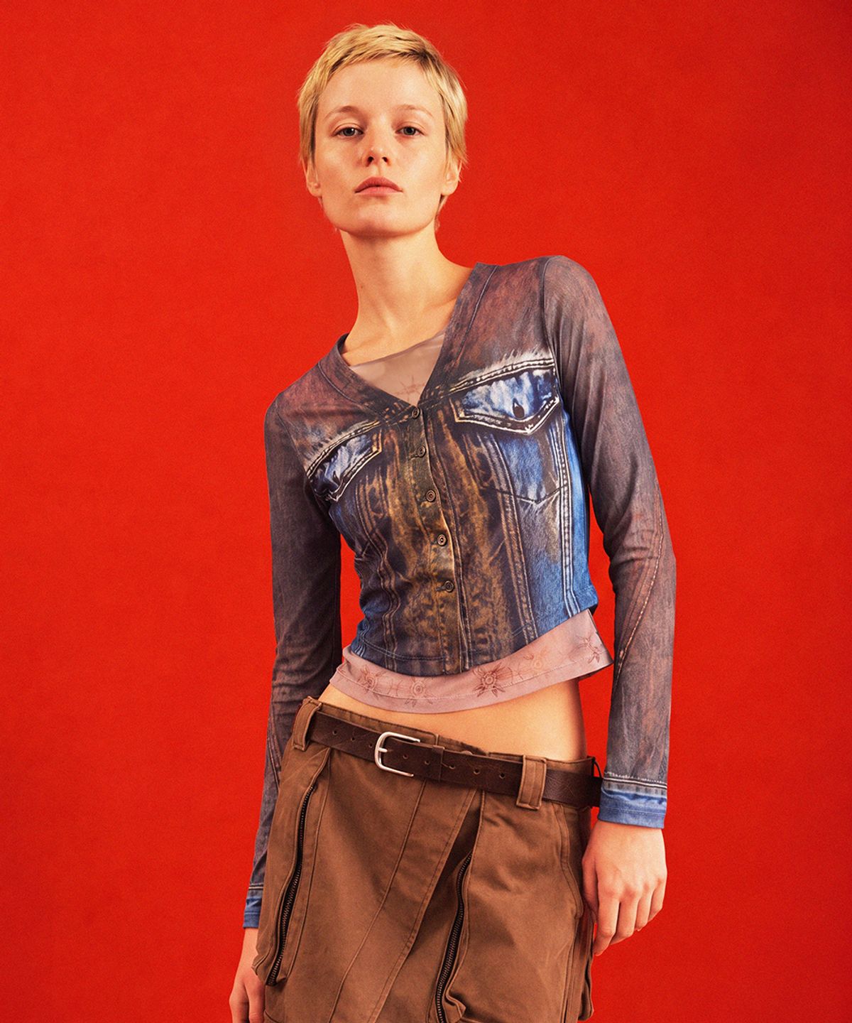 앤더슨벨(ADSB ANDERSSON BELL) TROMPE LOEIL DENIM LAYERED TATTOO TOP (BROWN)