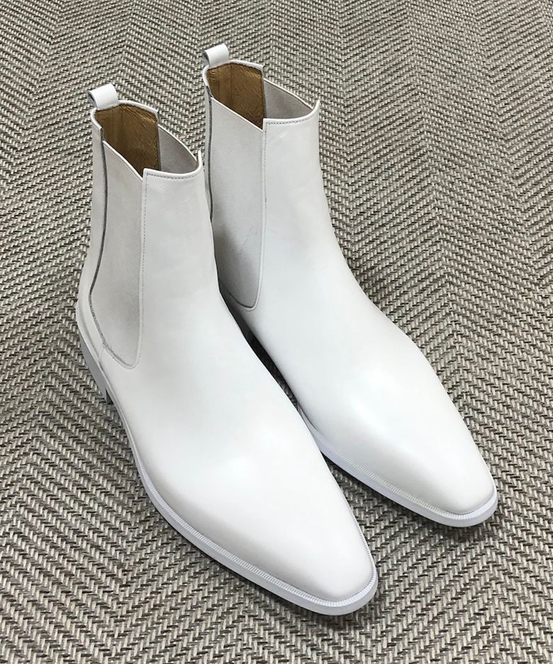 클래식 느와르 첼시부츠 올화이트