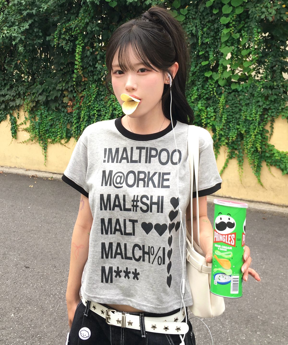 와이케이(WAIKEI) 말티푸 레터링 배색 크롭 링거 반팔티셔츠 멜란지그레이