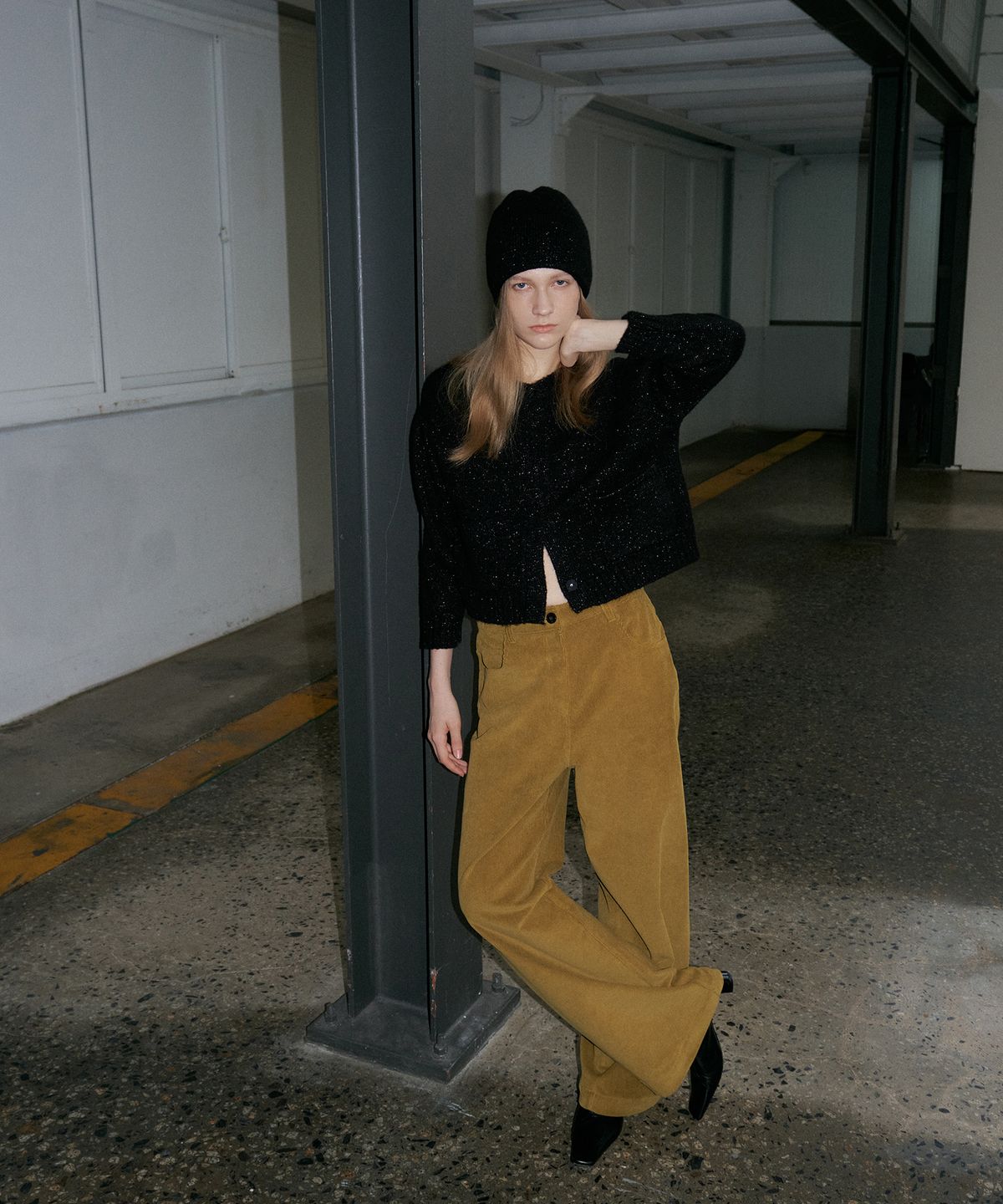 108파운드(108POUND) Shiny Puff Cardigan_Black