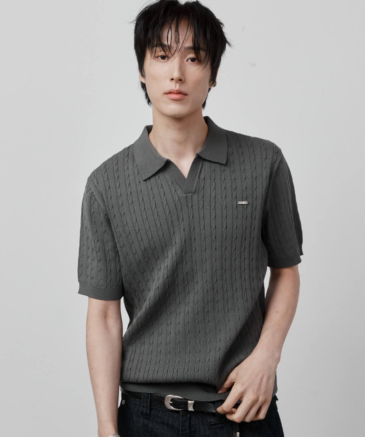 쎄이(CEIII) 에센셜 케이블 오픈카라 반팔니트 카키
