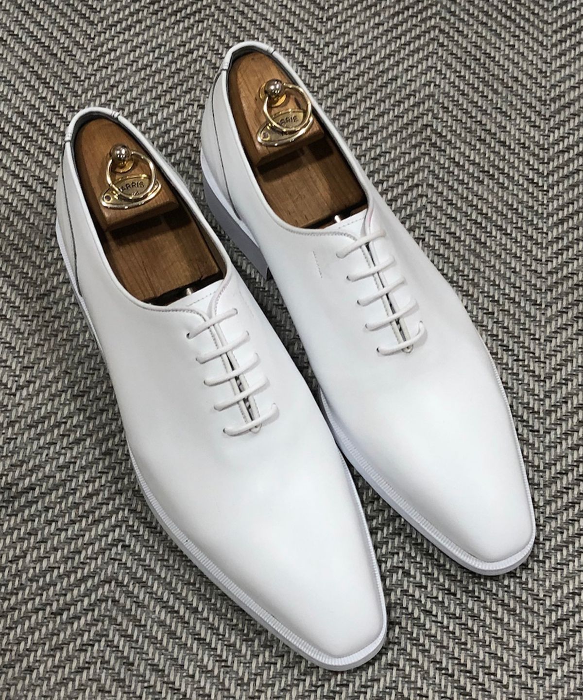조앤슈(JOENSHOE) 헤리티지 홀컷 옥스퍼드 올화이트