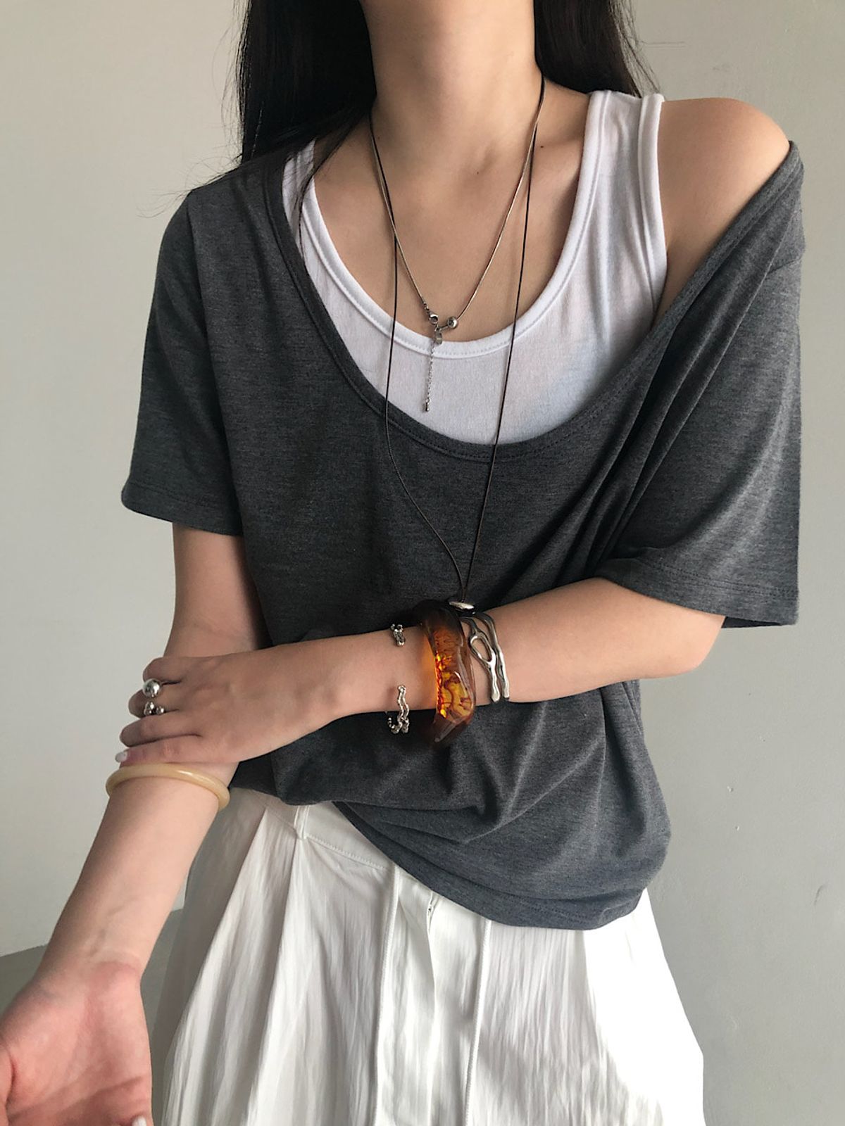 아포엠(APOEM) Soft Deep Half Tee