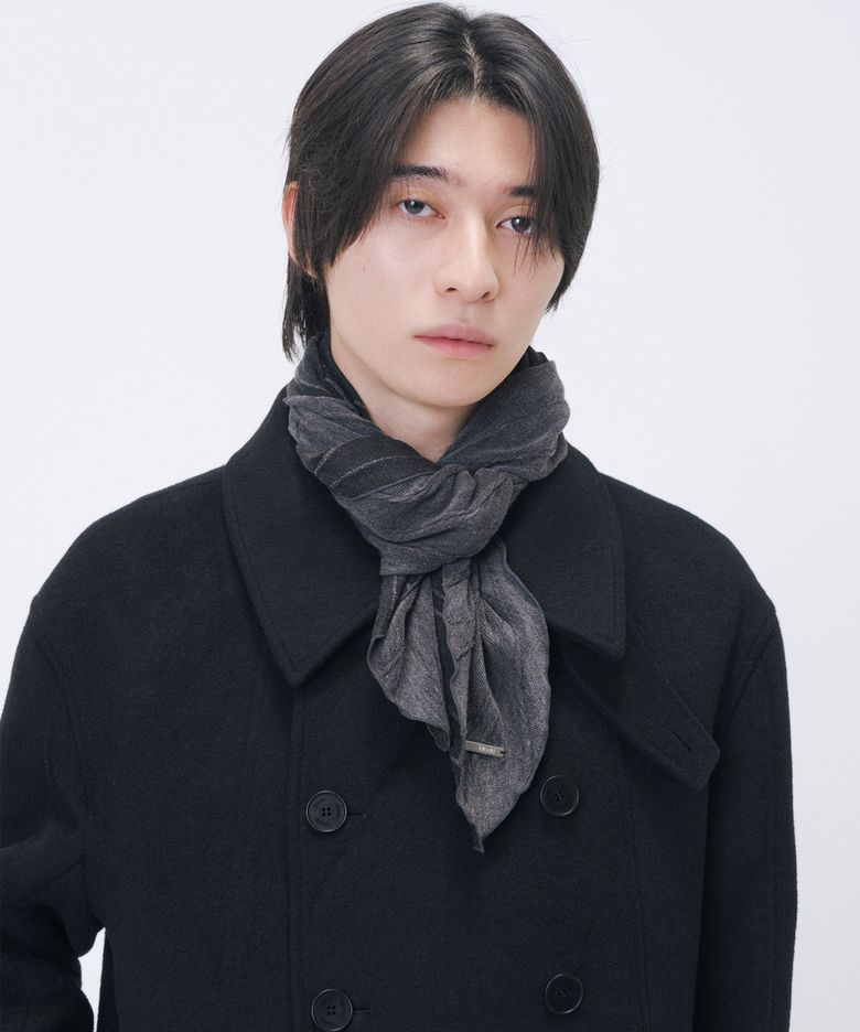 Crinkle texture scarf CHARCOAL