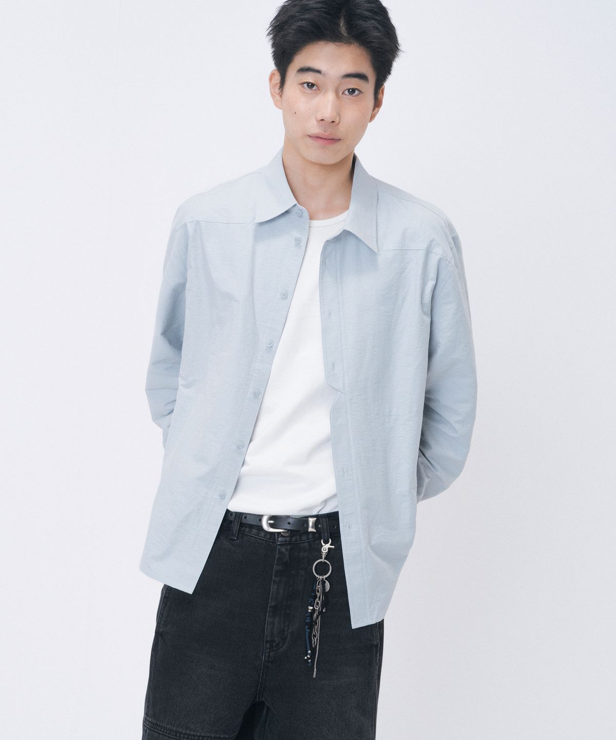 미세키서울 맨(MISEKISEOUL MEN) Slit placket yoke shirt LIGHT BLUE