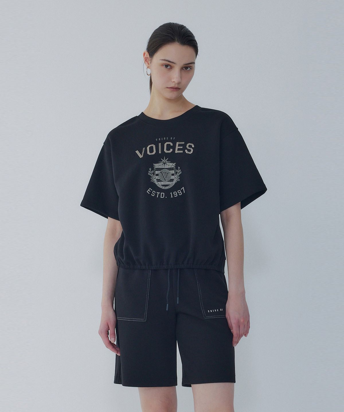 보브(VOICE OF VOICES) 투웨이 엠브로이더리 티셔츠 _블랙_7156340801