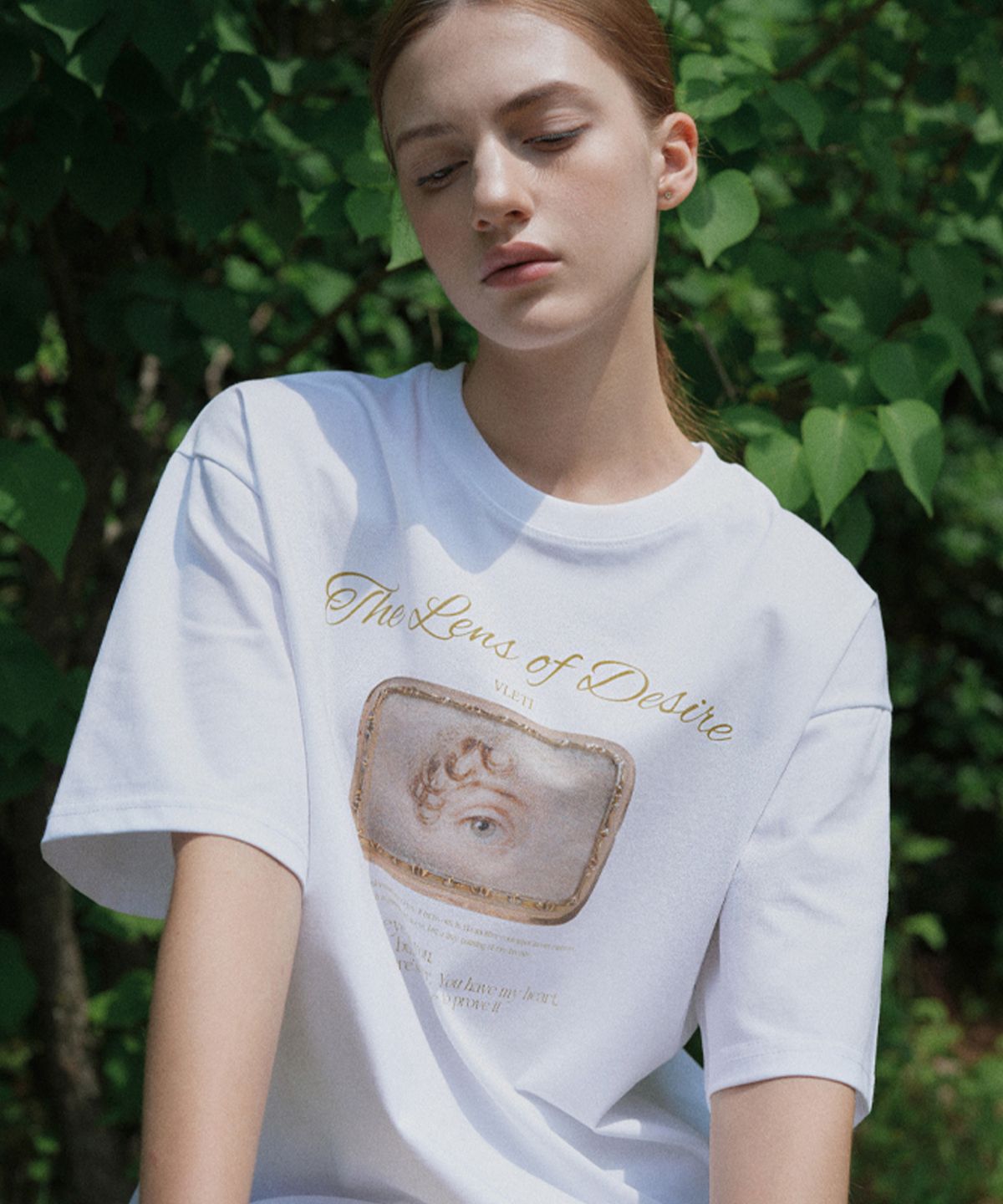 블레티(VLETI) The Lens of Desire Artwork T-shirt (white)