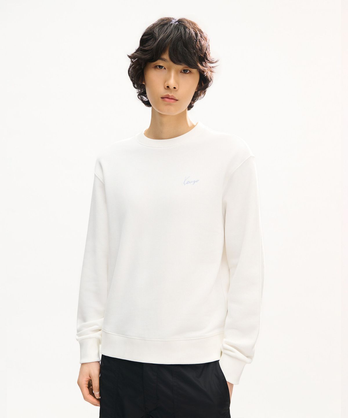 겐조(KENZO) 남성 시그니처 클래식 스웻셔츠_K263AMW403WHX