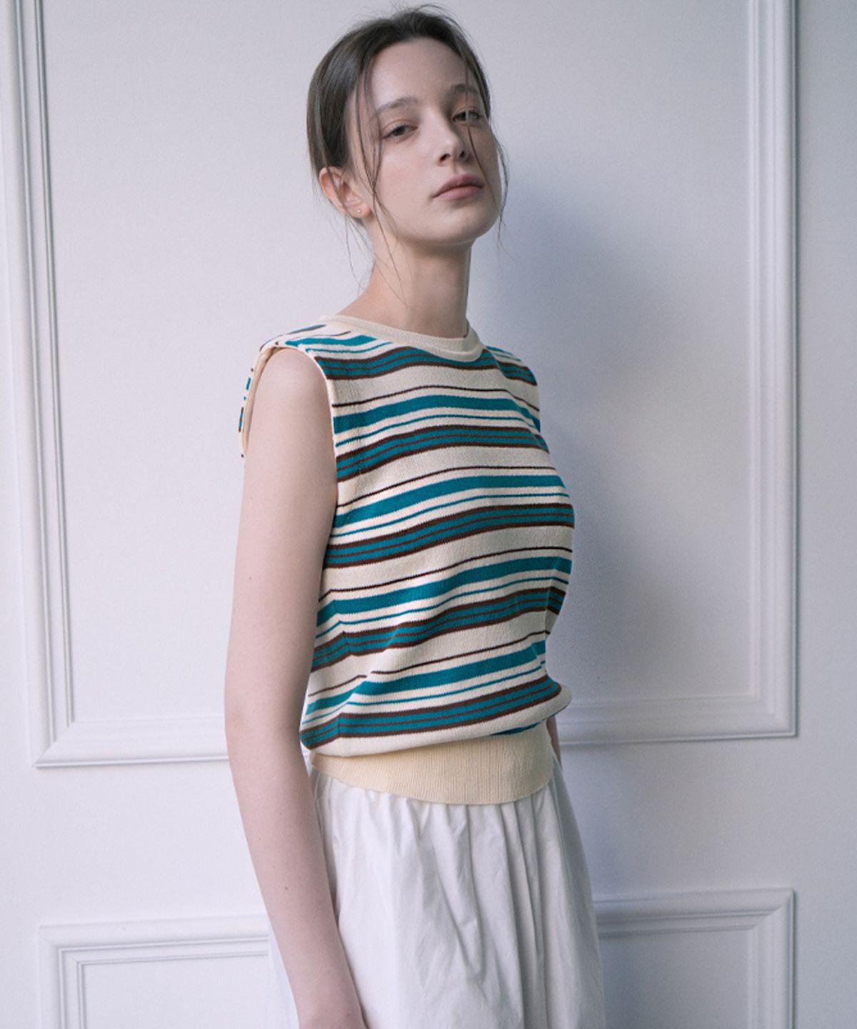 블레티(VLETI) Stripe Viscose Knit Sleeveless (beige)