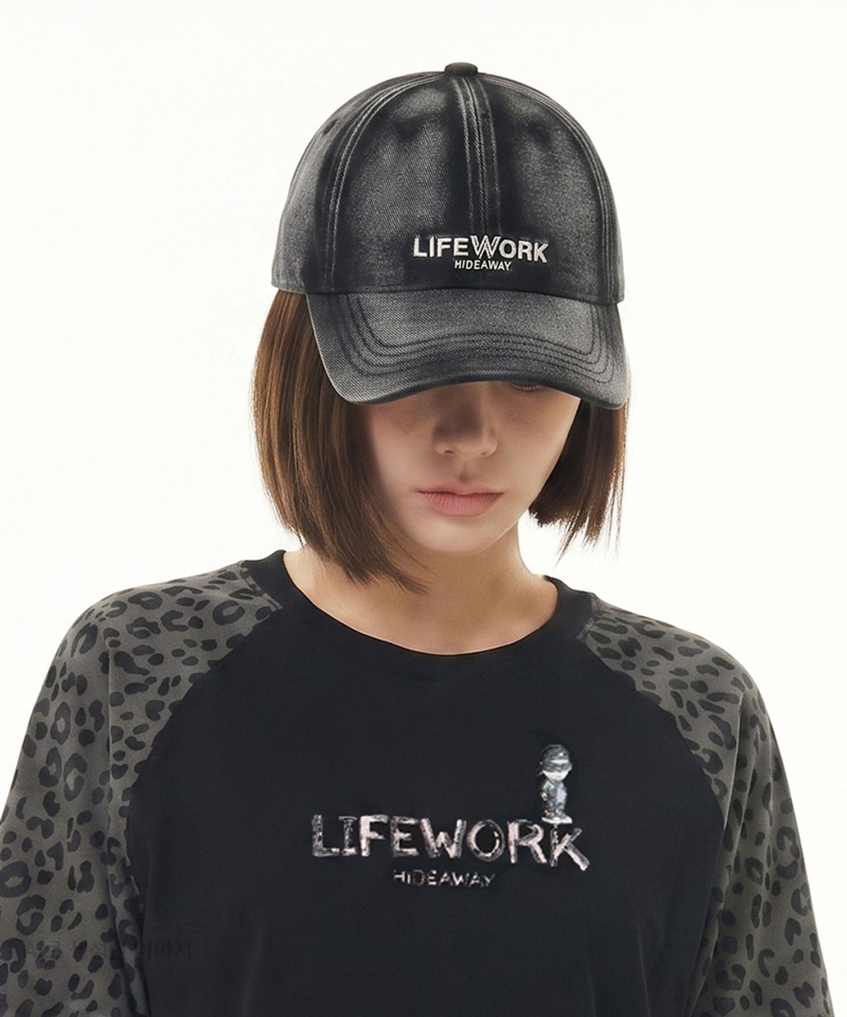 라이프워크(LIFEWORK) 스프레이 워싱 로고 볼캡