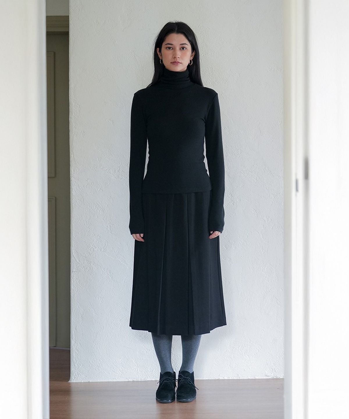 더밀루이(THEMILUI) Roren Skirt (Black)