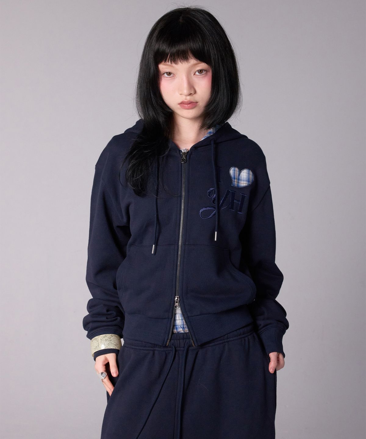 유희(YOUHEE) CHECK YH HOOD ZIP-UP_NAVY