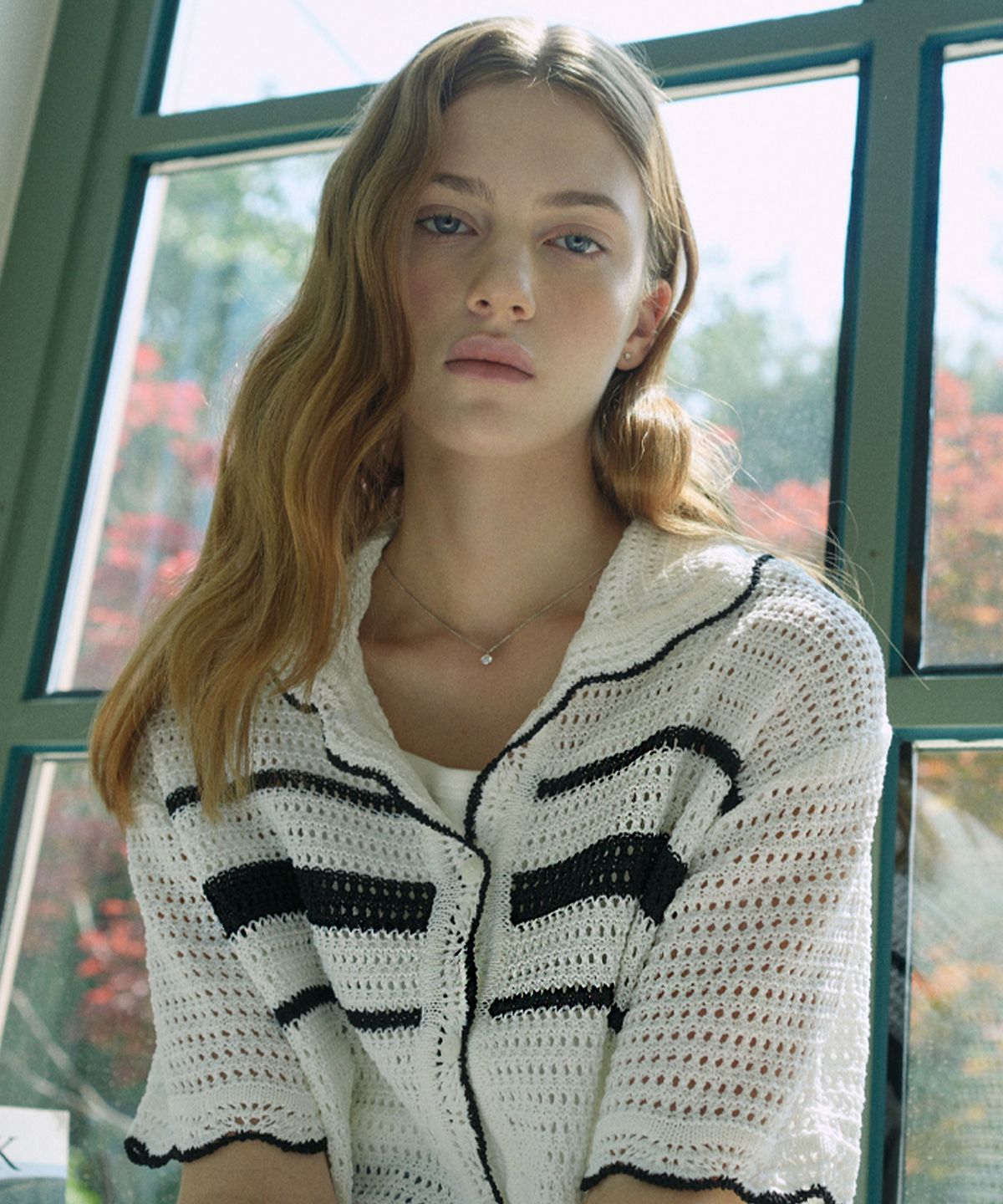 블레티(VLETI) Linen Collar Wave Half Knit Cardigan (black)