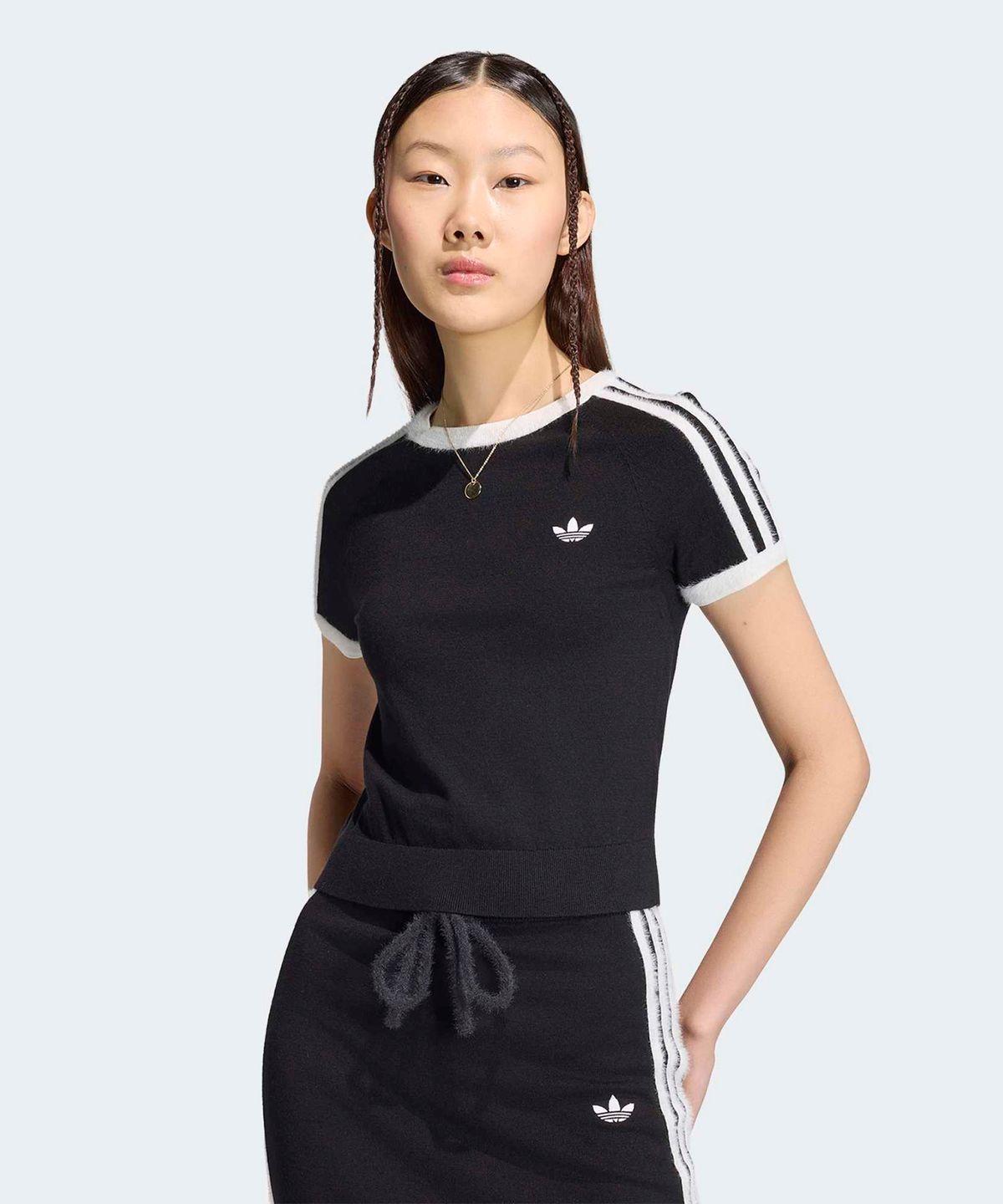 아디다스(ADIDAS) 니트 티 - 블랙:화이트 / KS7375