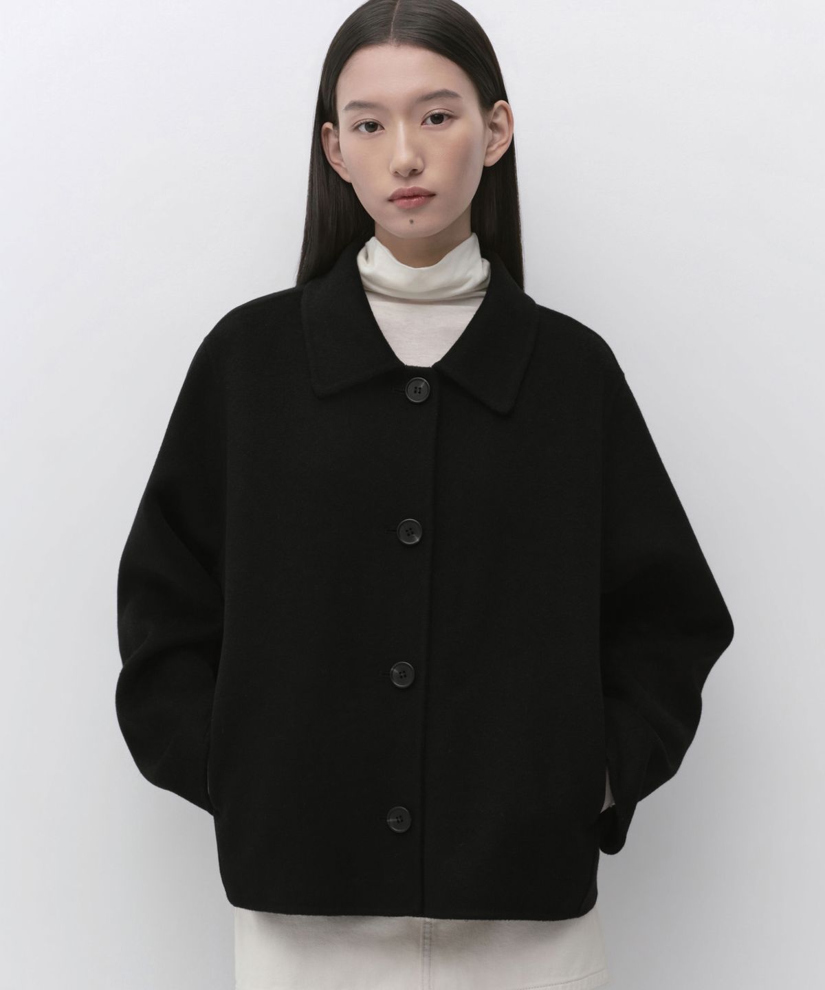 무신사 스탠다드 우먼(MUSINSA STANDARD WOMAN) 우먼즈 캐시미어 블렌드 핸드메이드 쇼트 맥 코트 [블랙]