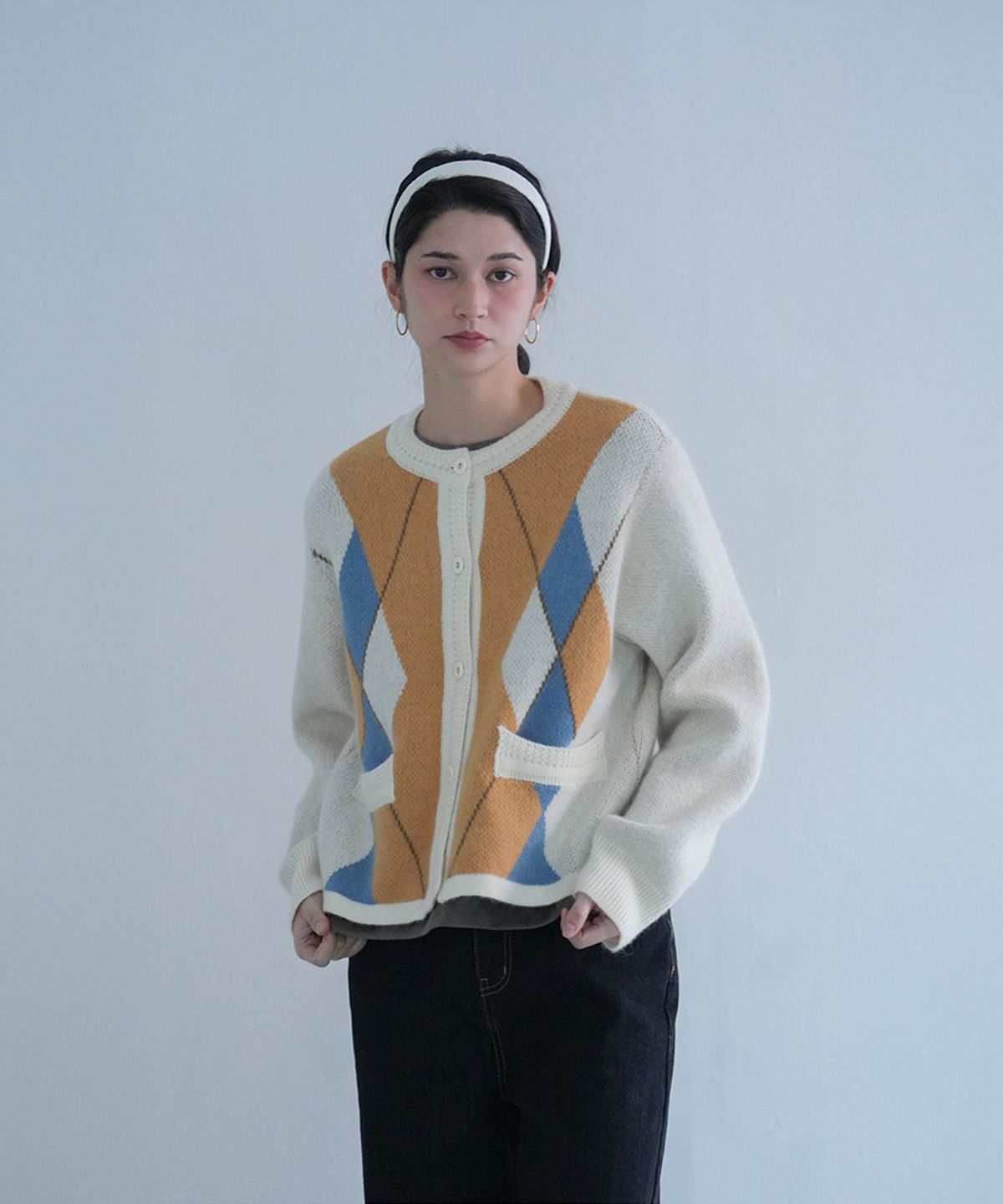 더밀루이(THEMILUI) Big Ben Jacquard Cardigan (Ivory)