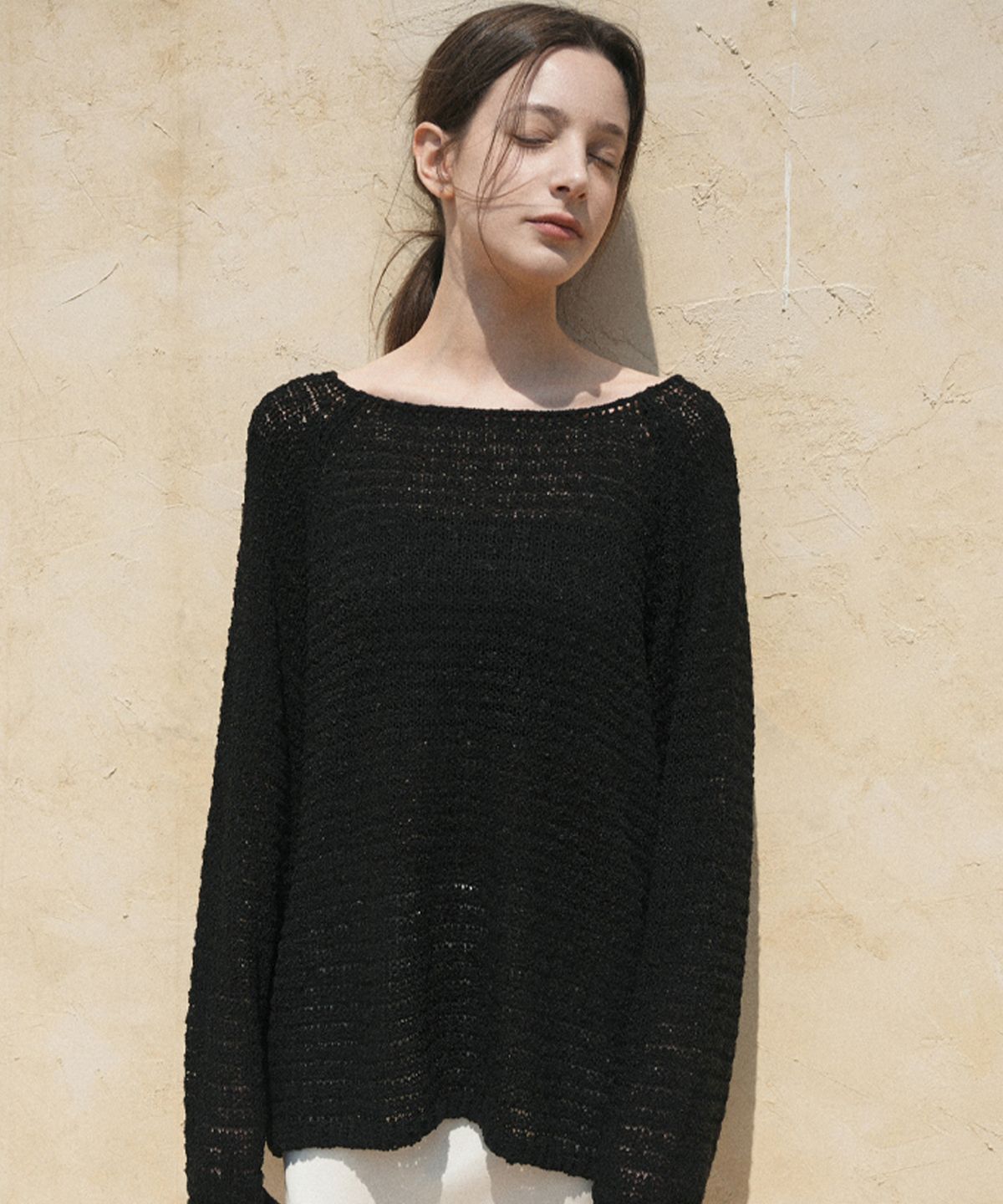블레티(VLETI) Boat-neck Long Sleeve Knit (black)
