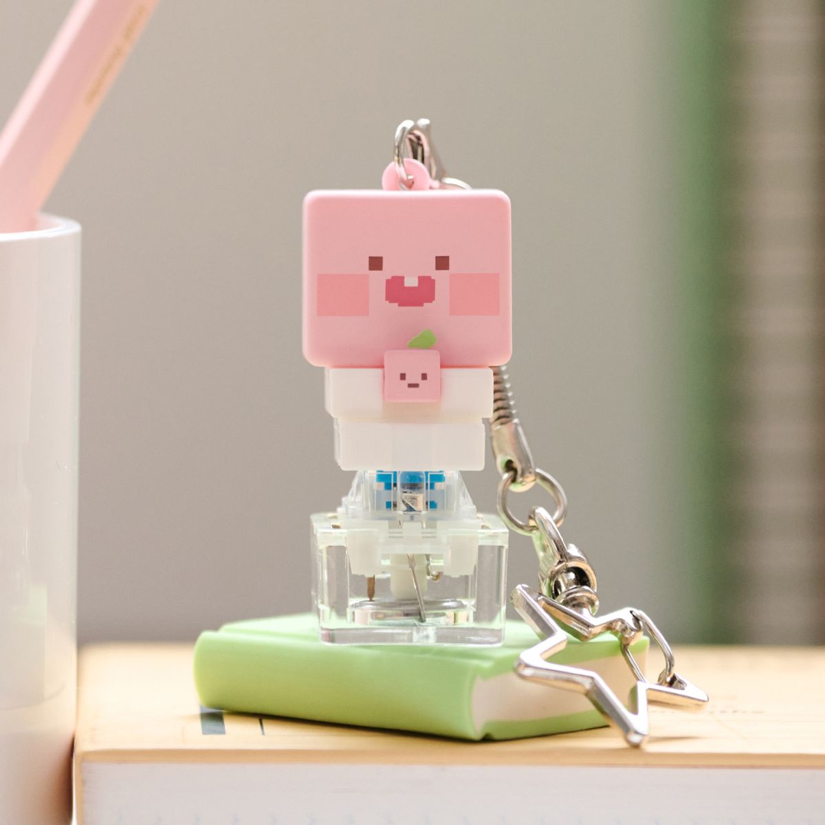 카카오프렌즈(KAKAO FRIENDS) 네모어피치 LED 키캡 피규어 키링_어피치