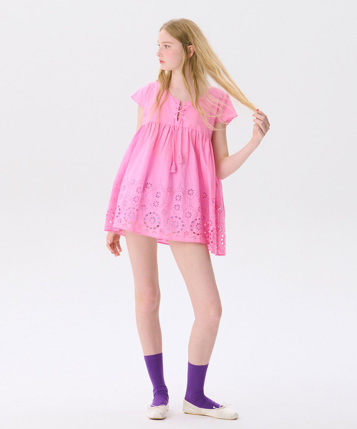 준준스페이스(JUNEJUNE SPACE) Eyelet Punching Top_Pink(아일렛 펀칭 탑_핑크)