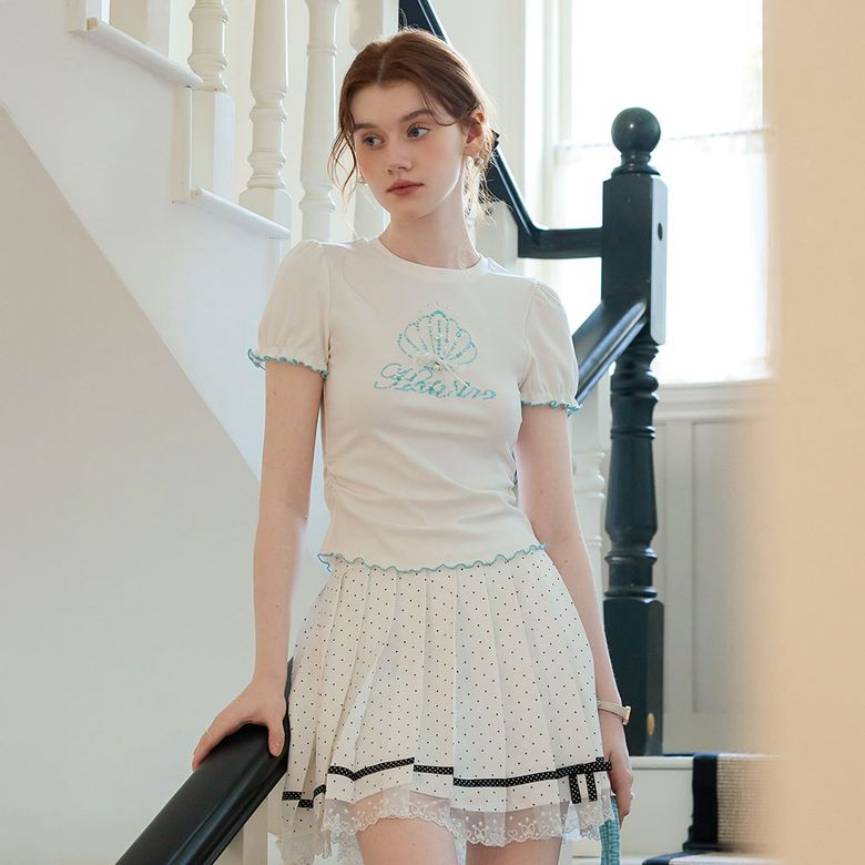 Cest_Seashell rhinestone short sleeve top