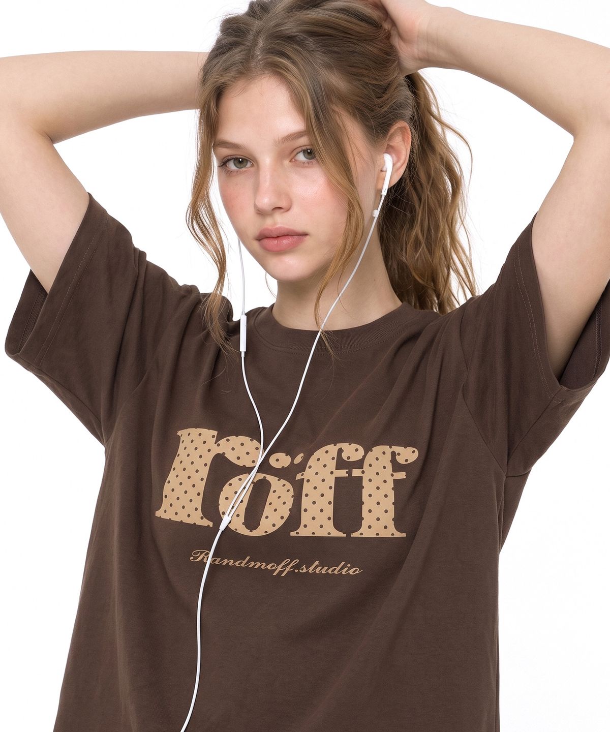 랜덤오프(RANDOMOFF) RÖFF TYPE PLAY DOT T-SHIRT [CHOCO CRUNCH]