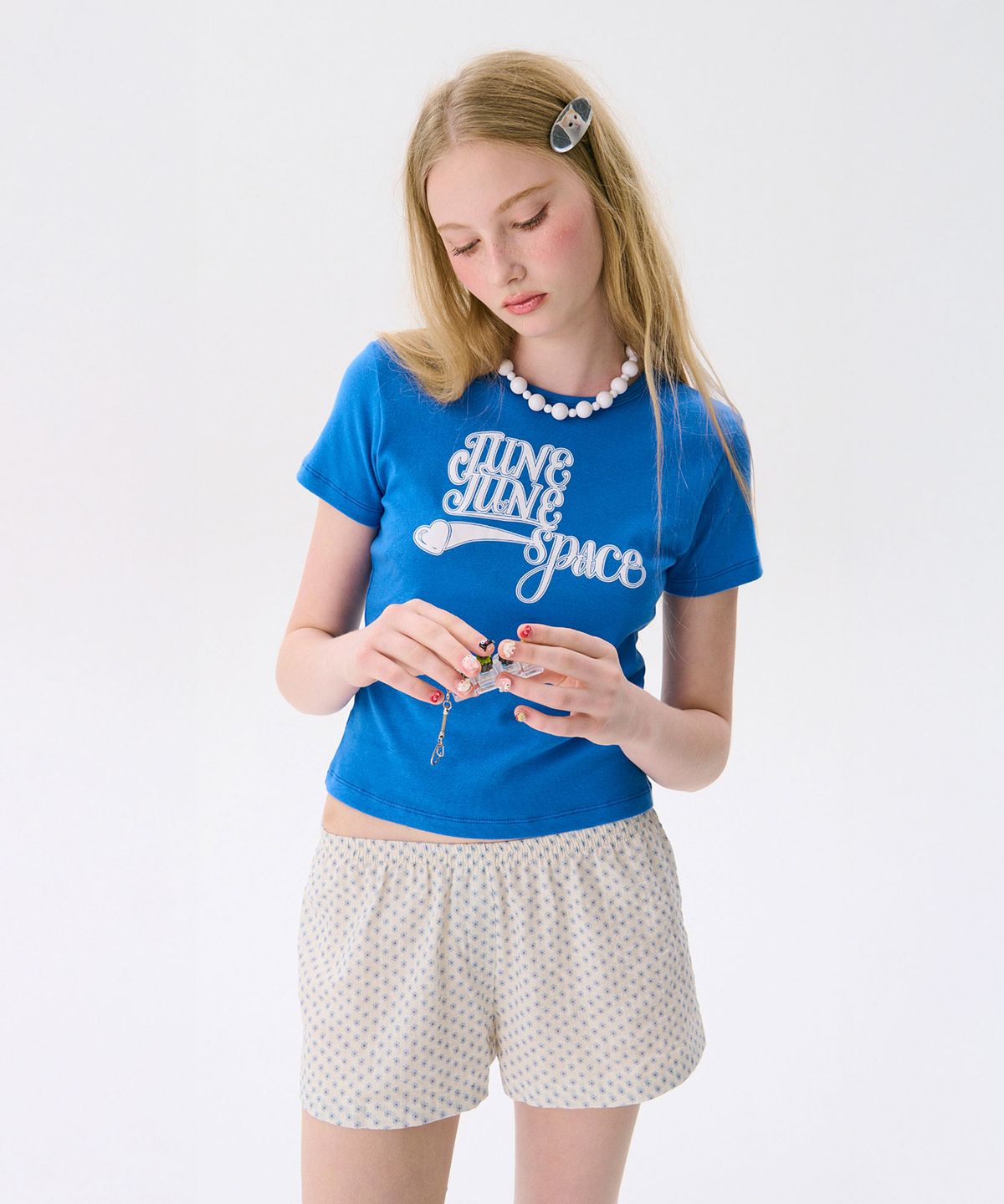 준준스페이스(JUNEJUNE SPACE) Swashy Graphic T-shirts_Blue(스와시 그래픽 티셔츠_블루)