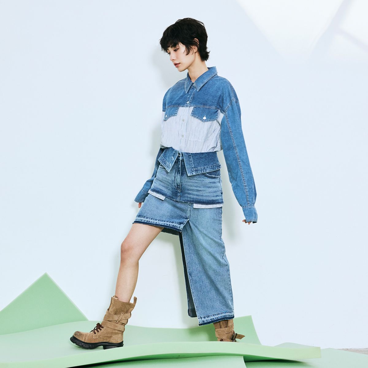 이비엠(EBM) 데님 믹스 스트라이프 셔츠 EMQ4DBL010
