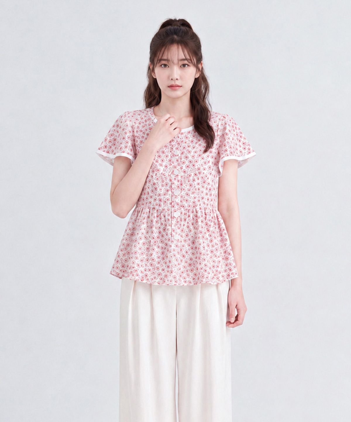 엘바이엘(LBYL) 아이보리 플라워 코튼 레이온 라그란 반팔 블라우스