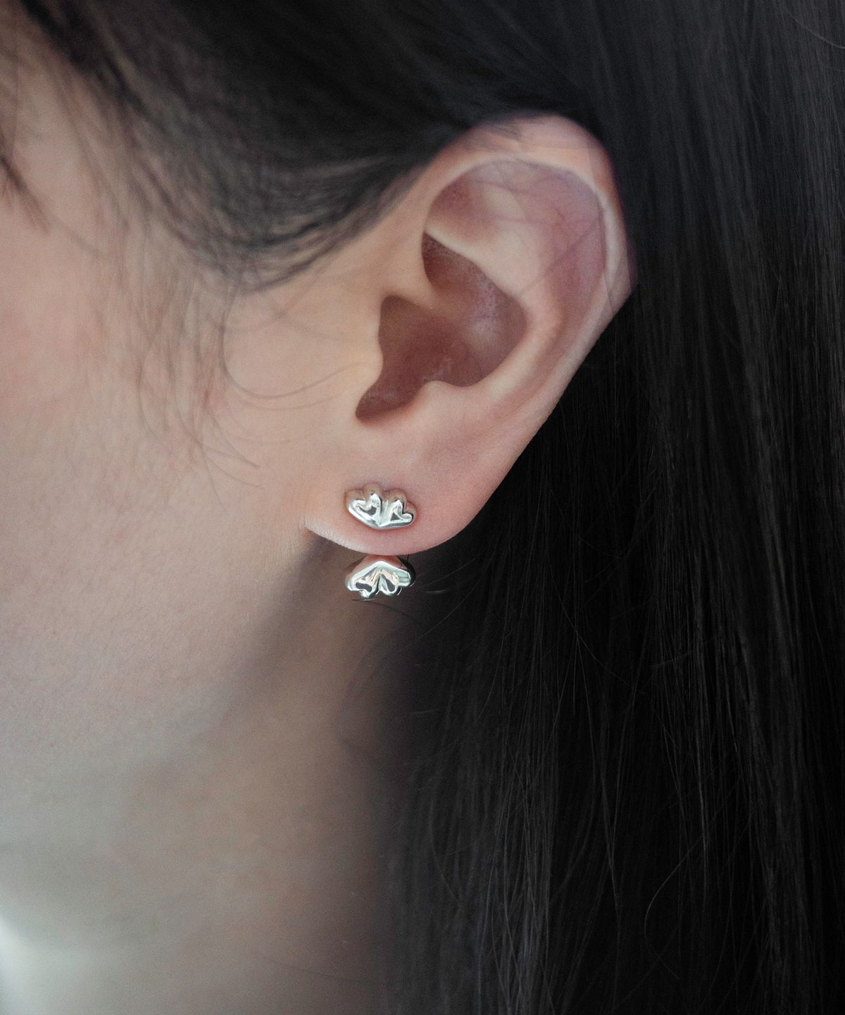 티로베(TIROVE) Clover Wings Earring