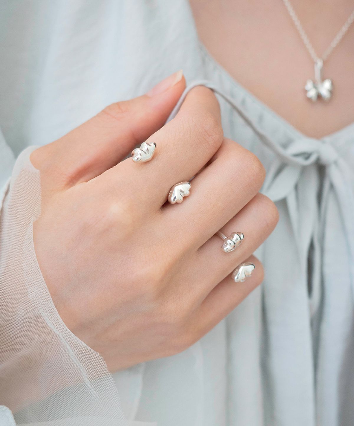 티로베(TIROVE) Clover Wings Ring