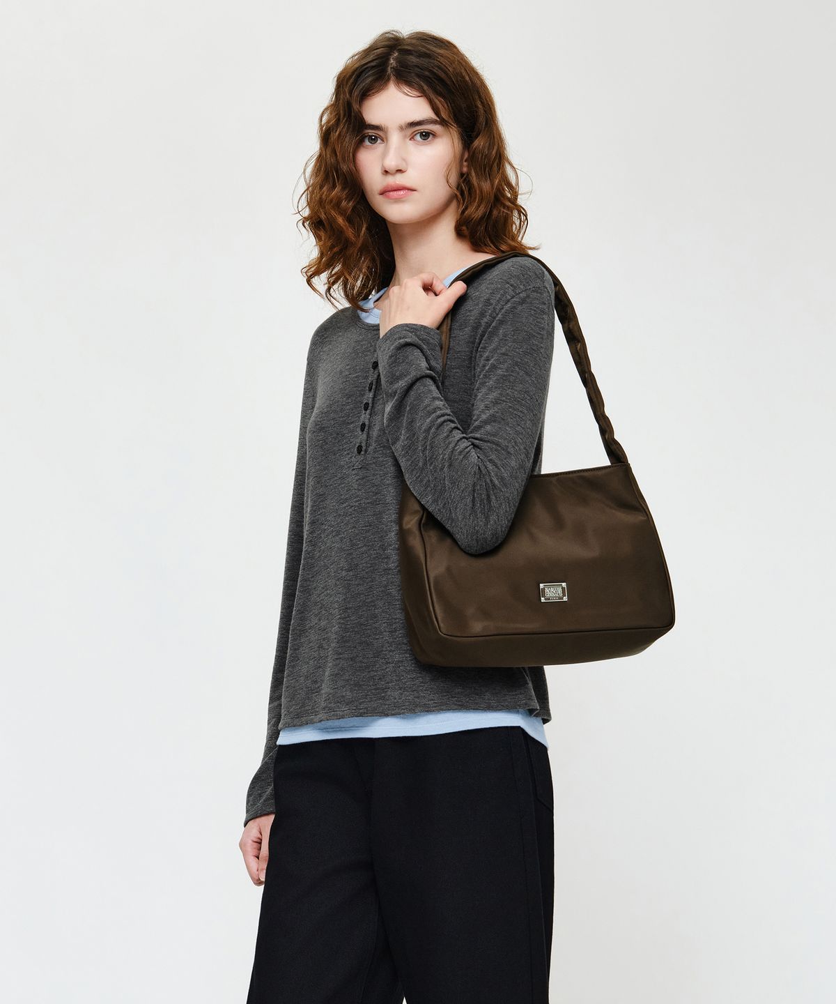 마리떼 프랑소와 저버(MARITHÉ + FRANҪOIS GIRBAUD) CLASSIC LOGO ONE SHOULDER BAG brown