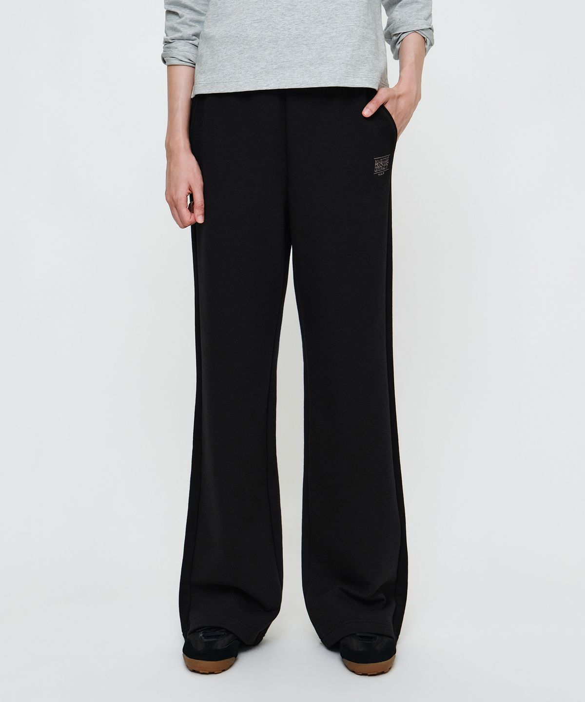 마리떼 프랑소와 저버(MARITHÉ + FRANҪOIS GIRBAUD) W CLASSIC LOGO SWEAT PANTS black