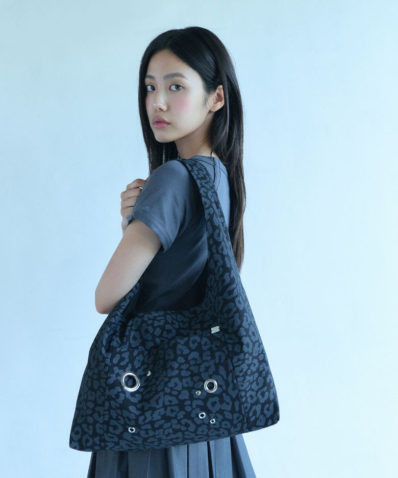 Eyelet Hobo Bag [BLACK LEOPARD]