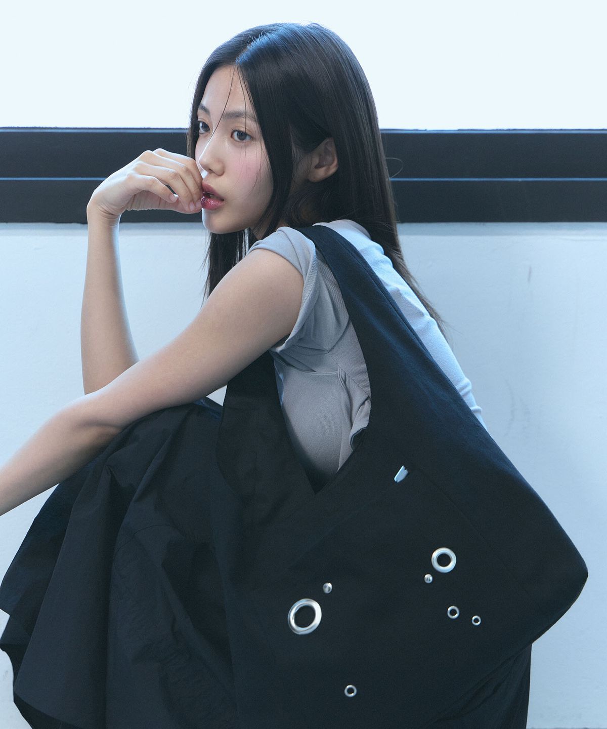 오아트(OART) Eyelet Hobo Bag [BLACK]
