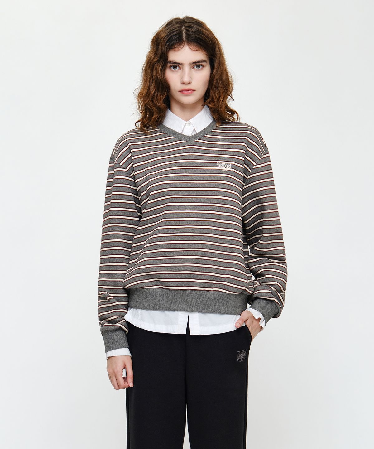 마리떼 프랑소와 저버(MARITHÉ + FRANҪOIS GIRBAUD) W SMALL CLASSIC LOGO V NECK BALLOON SWEATSHIRT stripe