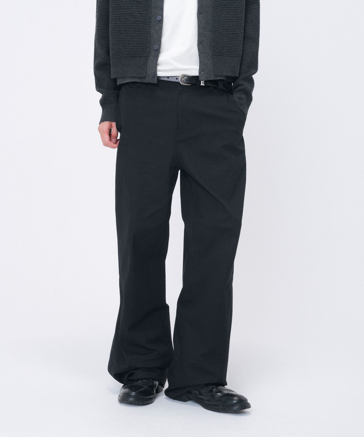 미세키서울 맨(MISEKISEOUL MEN) Side pleats multi panel pants BLACK