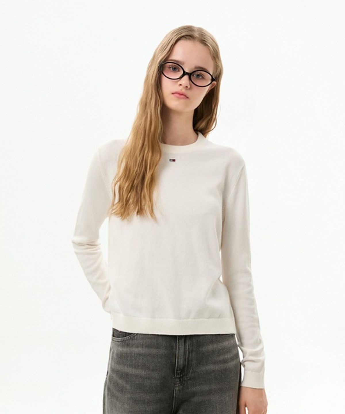 타미진스(TOMMY JEANS) 에센셜 코튼 크루넥 스웨터 (T32G6KTO13TWT1YBH)