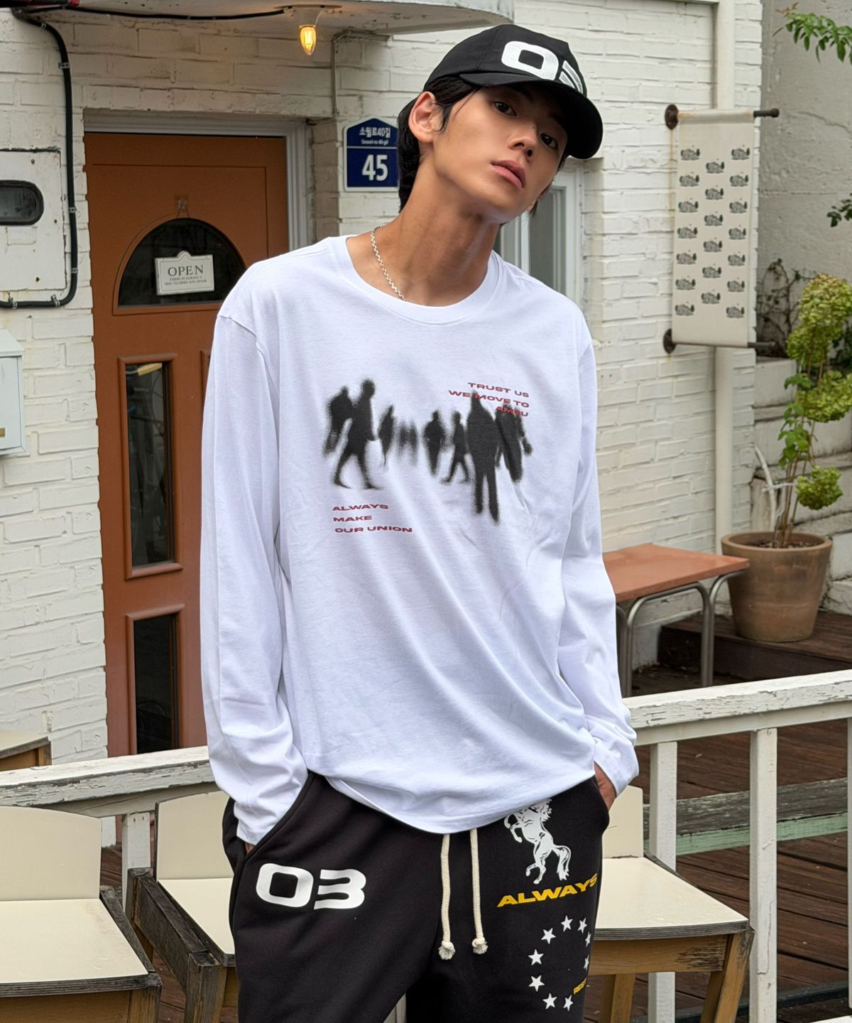아모우(AMOU) Crowd Long Sleeve WHITE