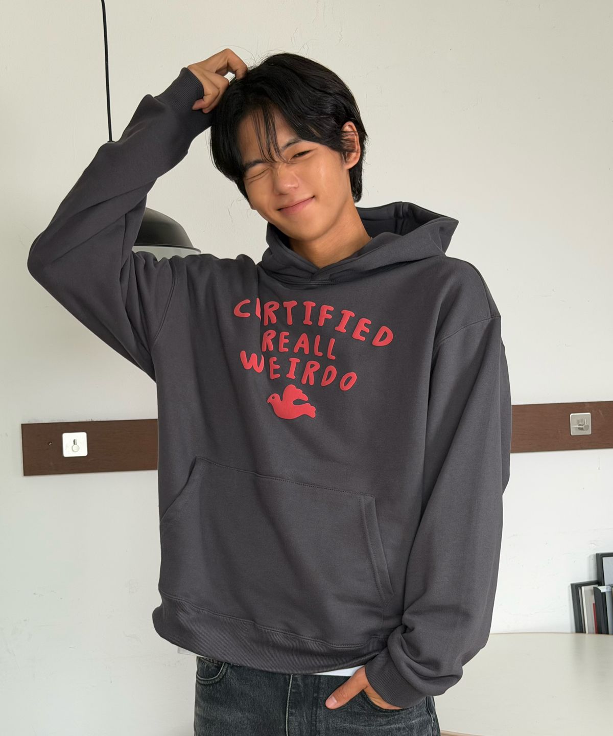 아모우(AMOU) Weirdo Hoodie CHACOAL GRAY
