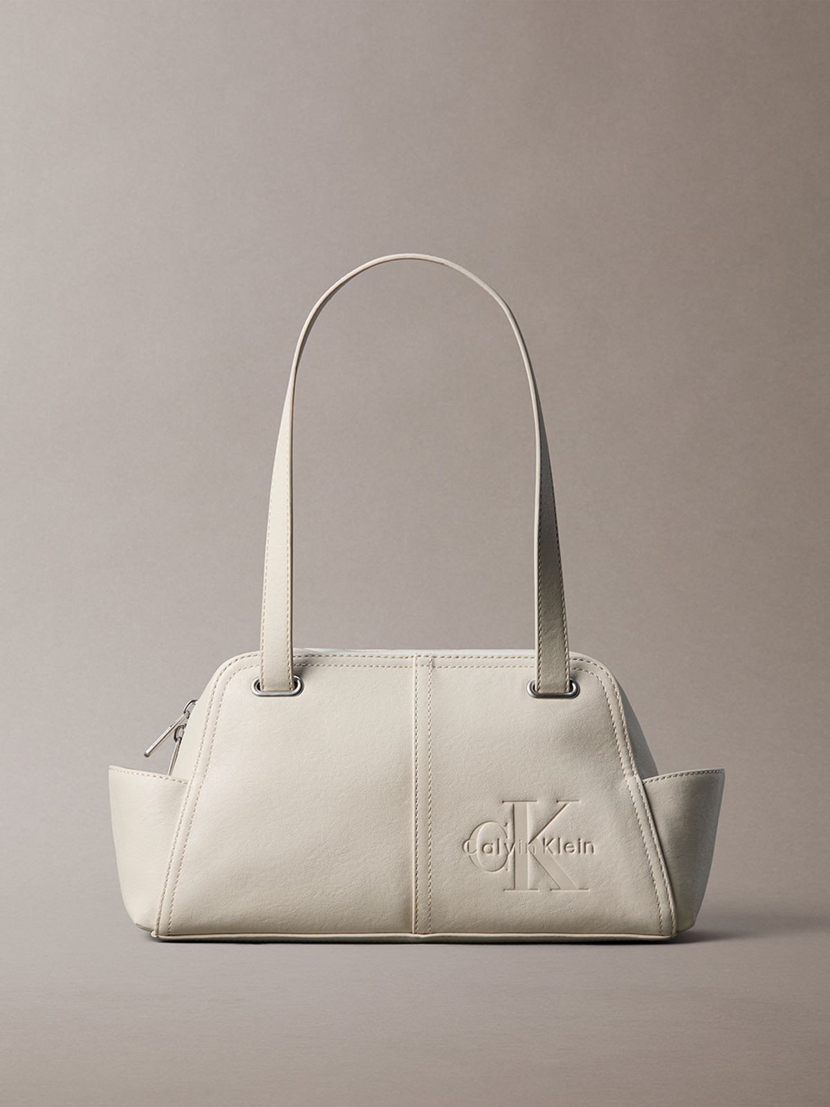 캘빈클라인 진(CALVIN KLEIN JEANS) 여성 포켓 모노로고 숄더 백 4F3688G ACG