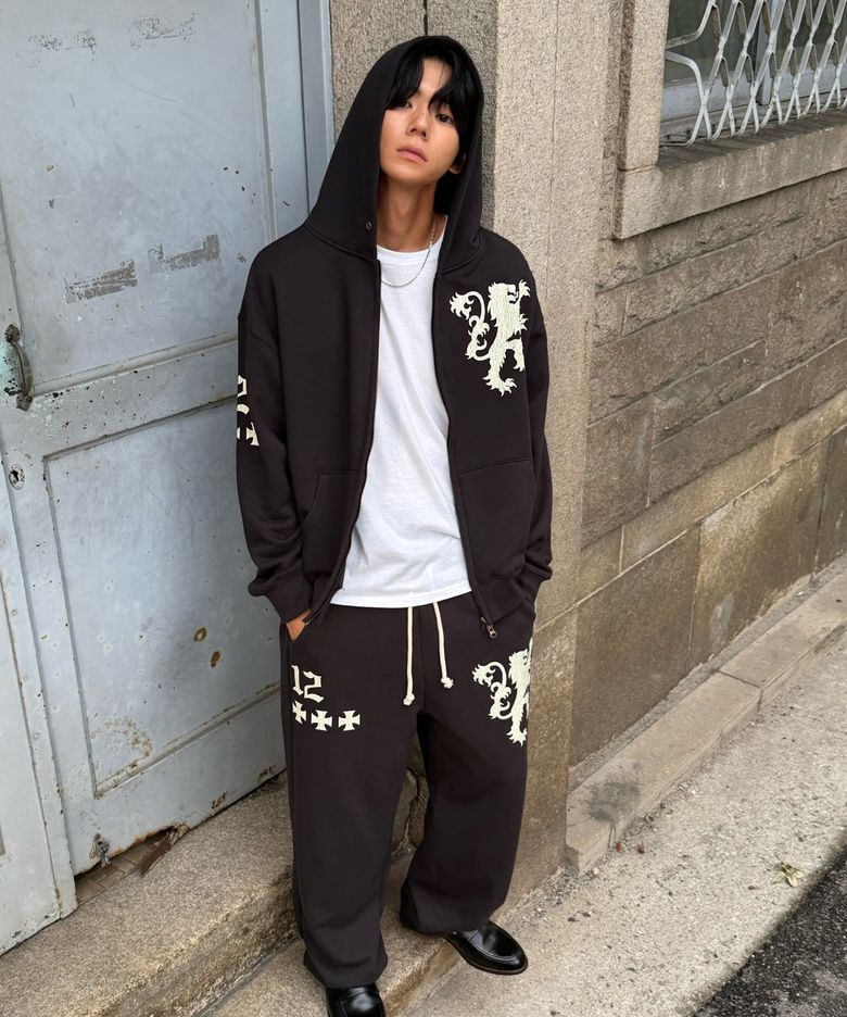 Lion Sweat pants BLACK