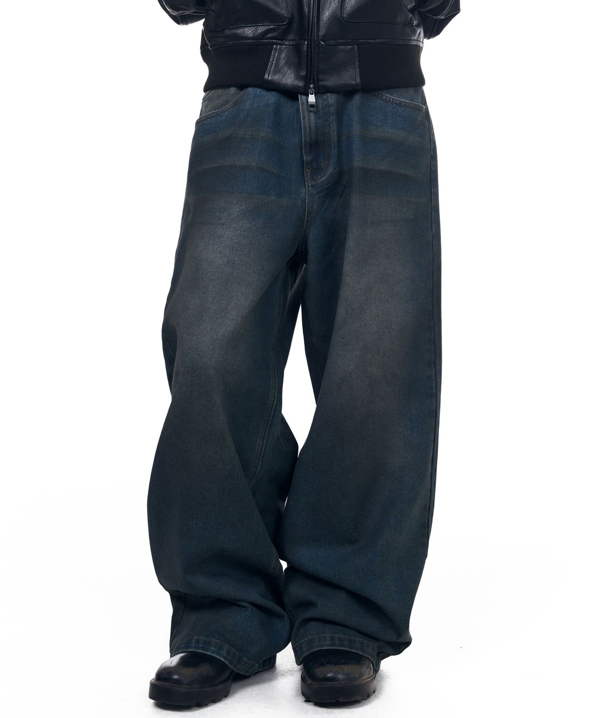 아캄(AAKAM) Dirty Waxed Denim Pants (Blue)