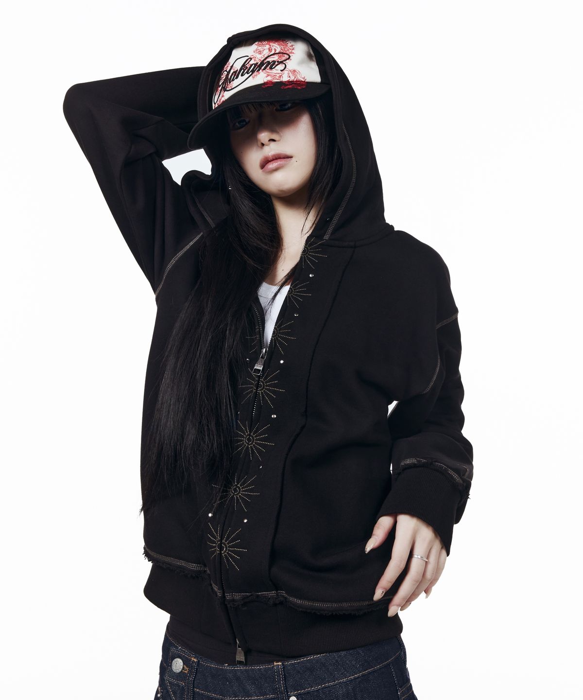 아캄(AAKAM) Starburst Zip-Up Hoodie (Black)