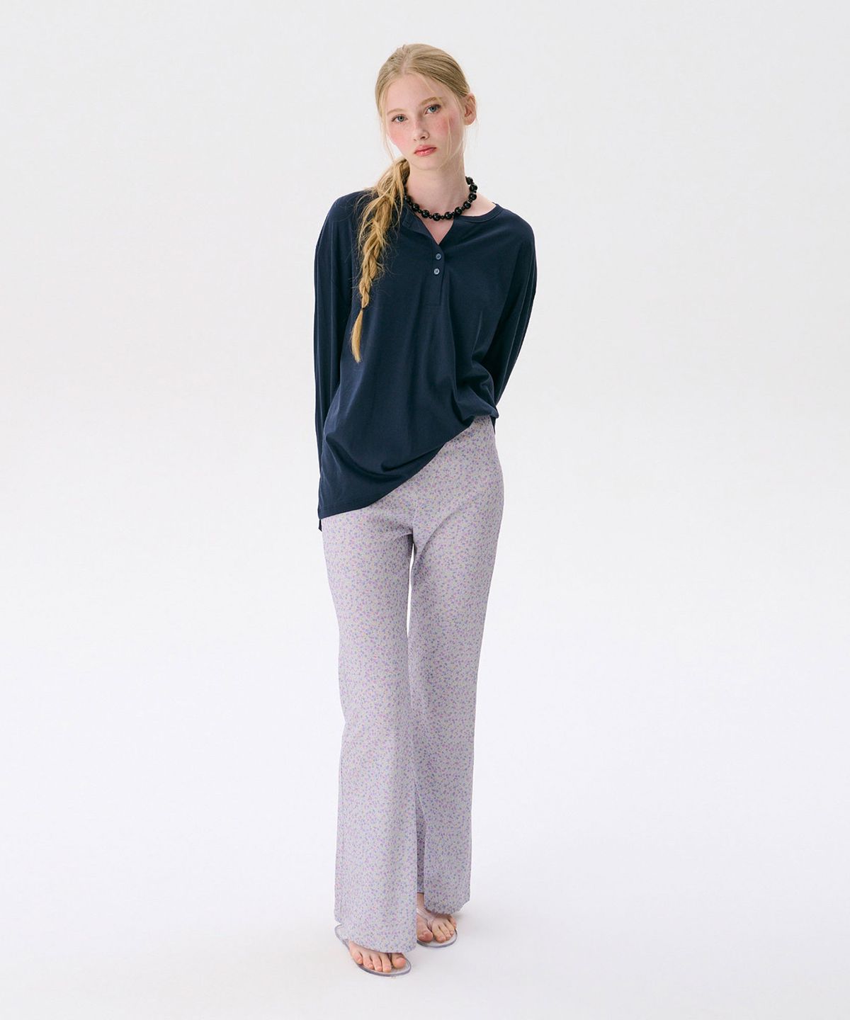 준준스페이스(JUNEJUNE SPACE) Floral Bootcut Pants_Purple(꽃무늬 부츠컷 팬츠_퍼플)