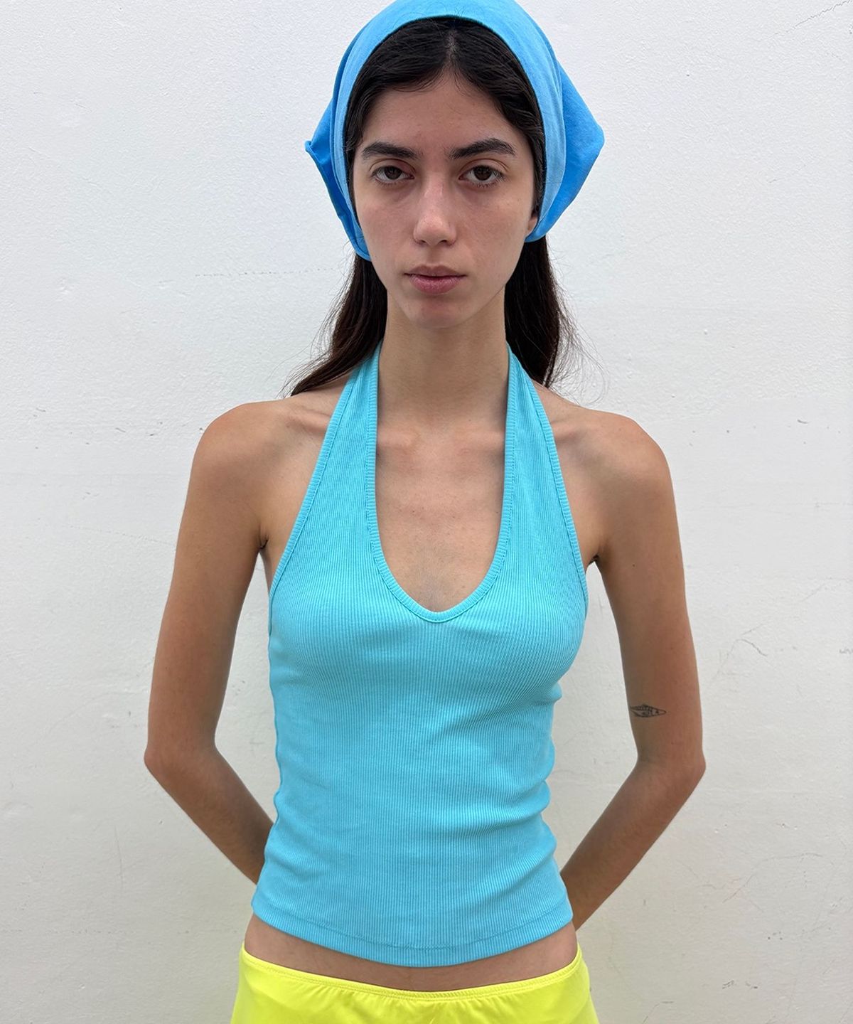 저스트하우스(JUSTHAUS) RIB HALTER TOP, BABY BLUE
