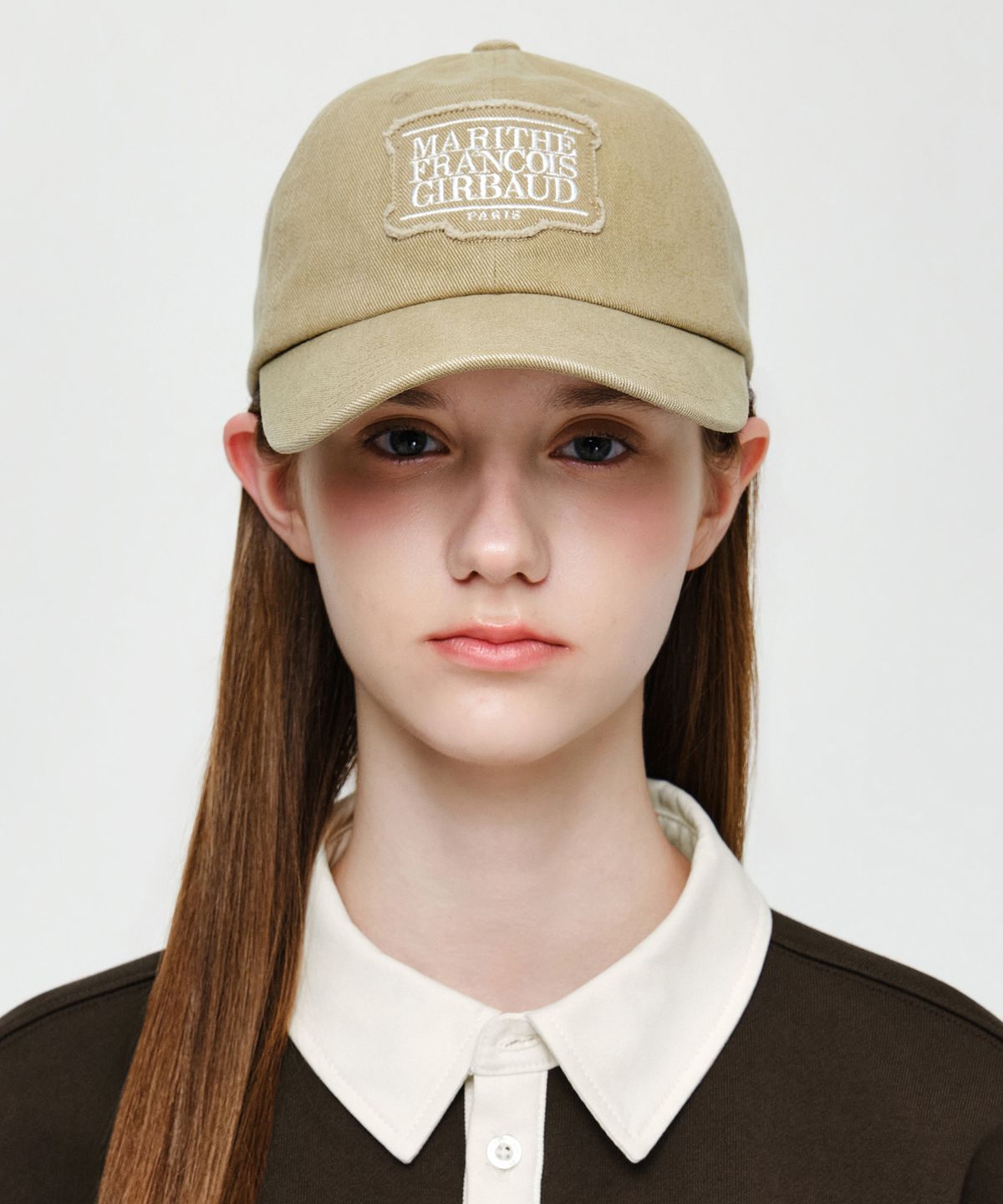 마리떼 프랑소와 저버(MARITHÉ + FRANҪOIS GIRBAUD) APPLIQUE WASHED SMALL CLASSIC LOGO CAP camel